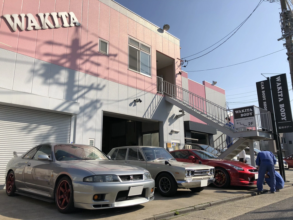 脇田ボデー全景左